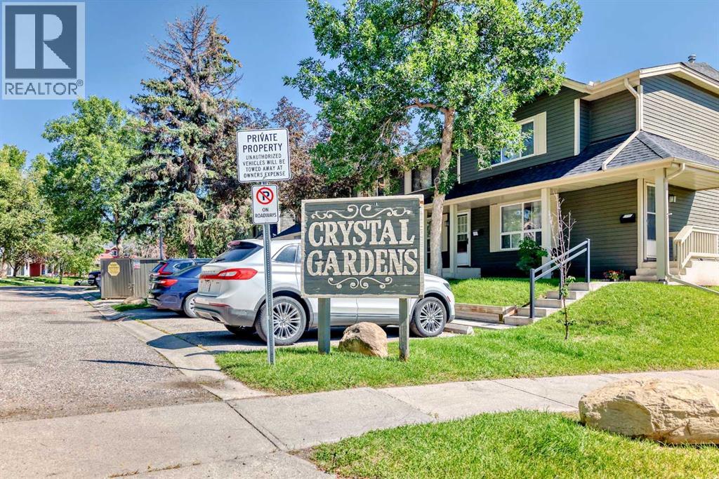Single Family House for Sale in  Queenston Gardens SE Queensland Calgary 