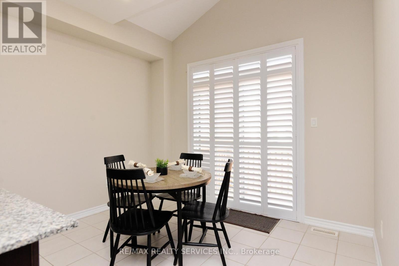 Photo 18 of 24 Bachelor Street, Brampton ON
