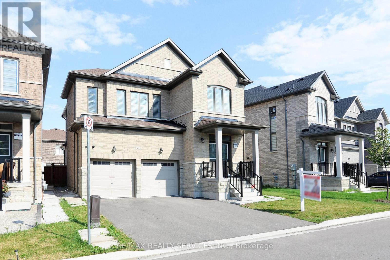 Photo 2 of 24 Bachelor Street, Brampton ON