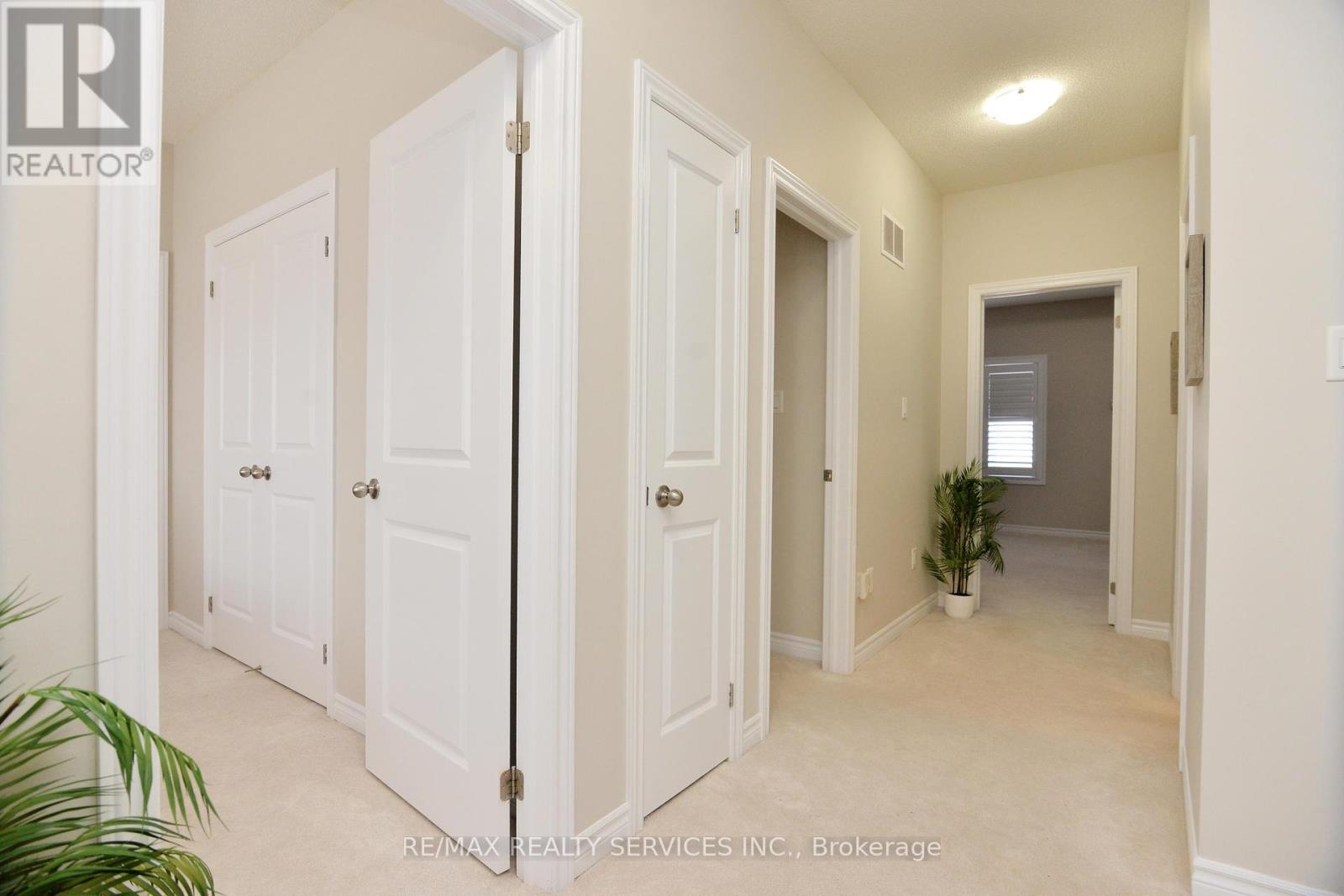 Photo 25 of 24 Bachelor Street, Brampton ON