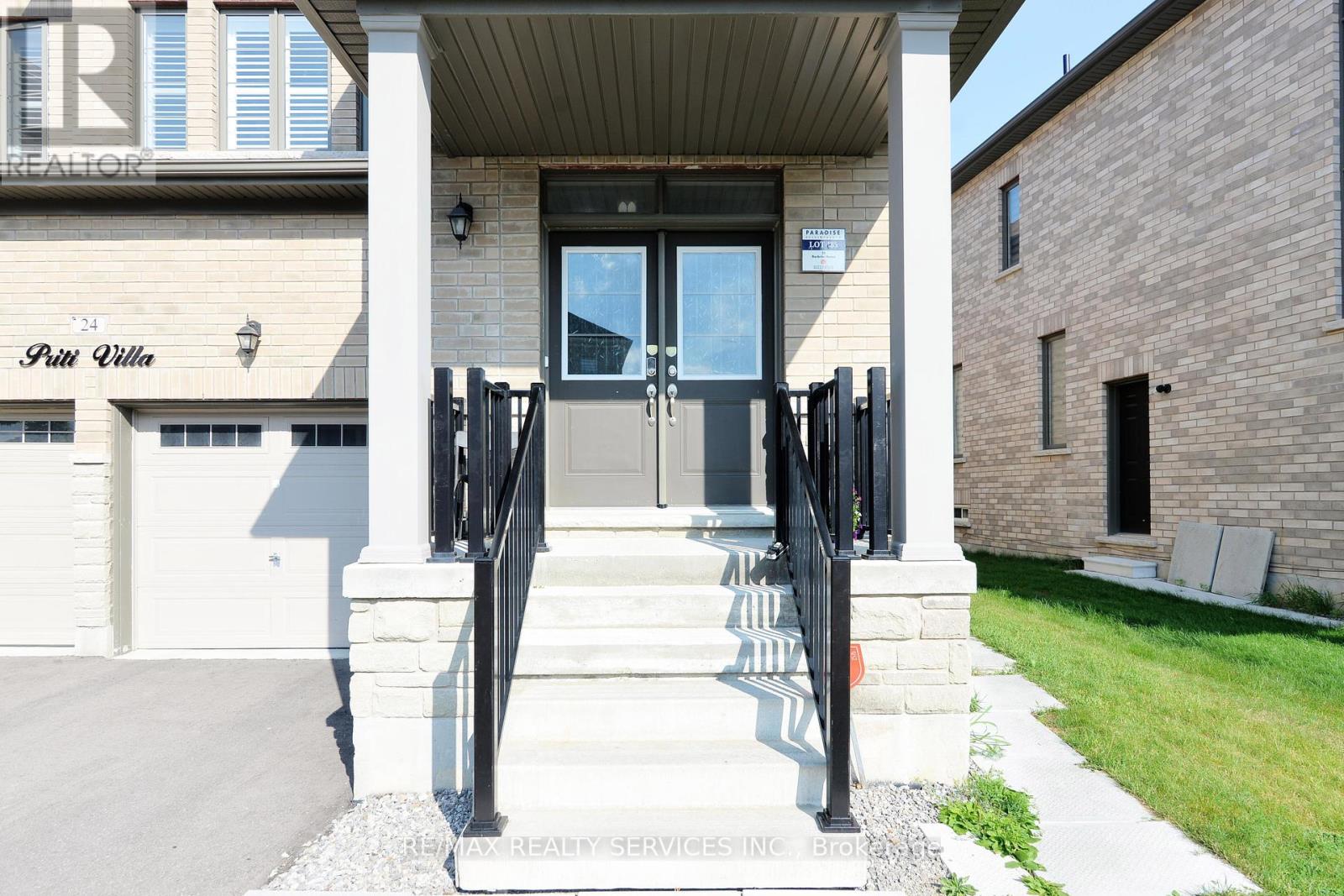 Photo 3 of 24 Bachelor Street, Brampton ON
