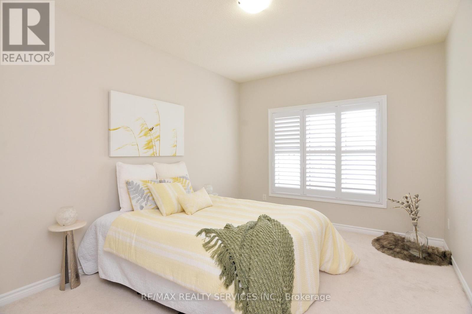 Photo 34 of 24 Bachelor Street, Brampton ON