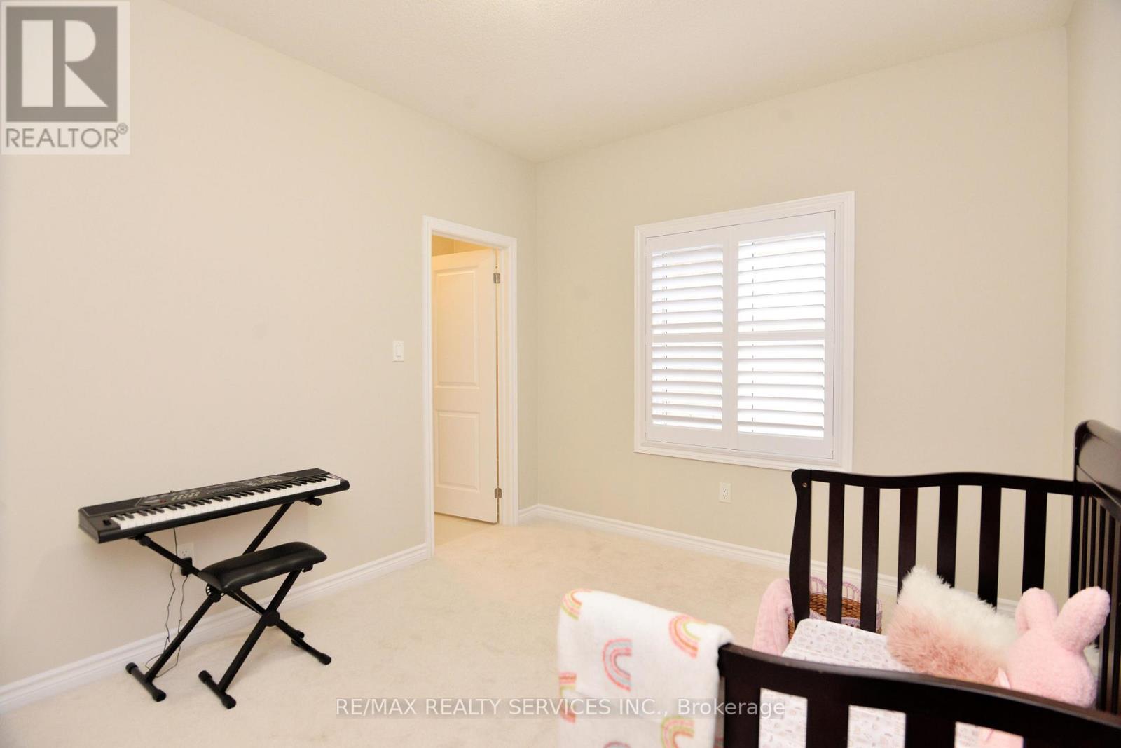 Photo 45 of 24 Bachelor Street, Brampton ON