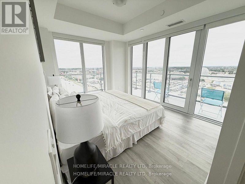 Photo 11 of 1207 4675 Metcalfe Avenue, Mississauga ON