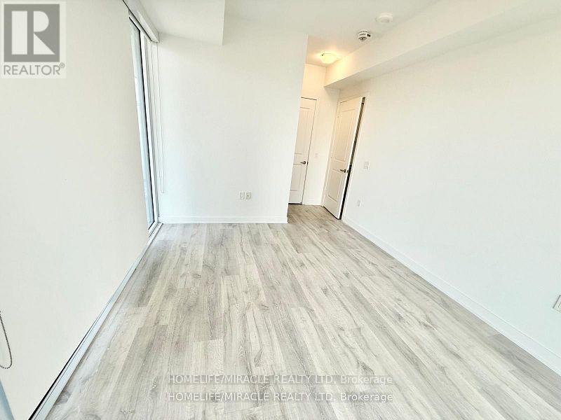 Photo 15 of 1207 4675 Metcalfe Avenue, Mississauga ON