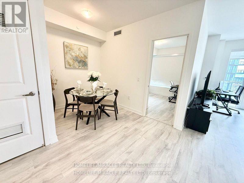 Photo 3 of 1207 4675 Metcalfe Avenue, Mississauga ON