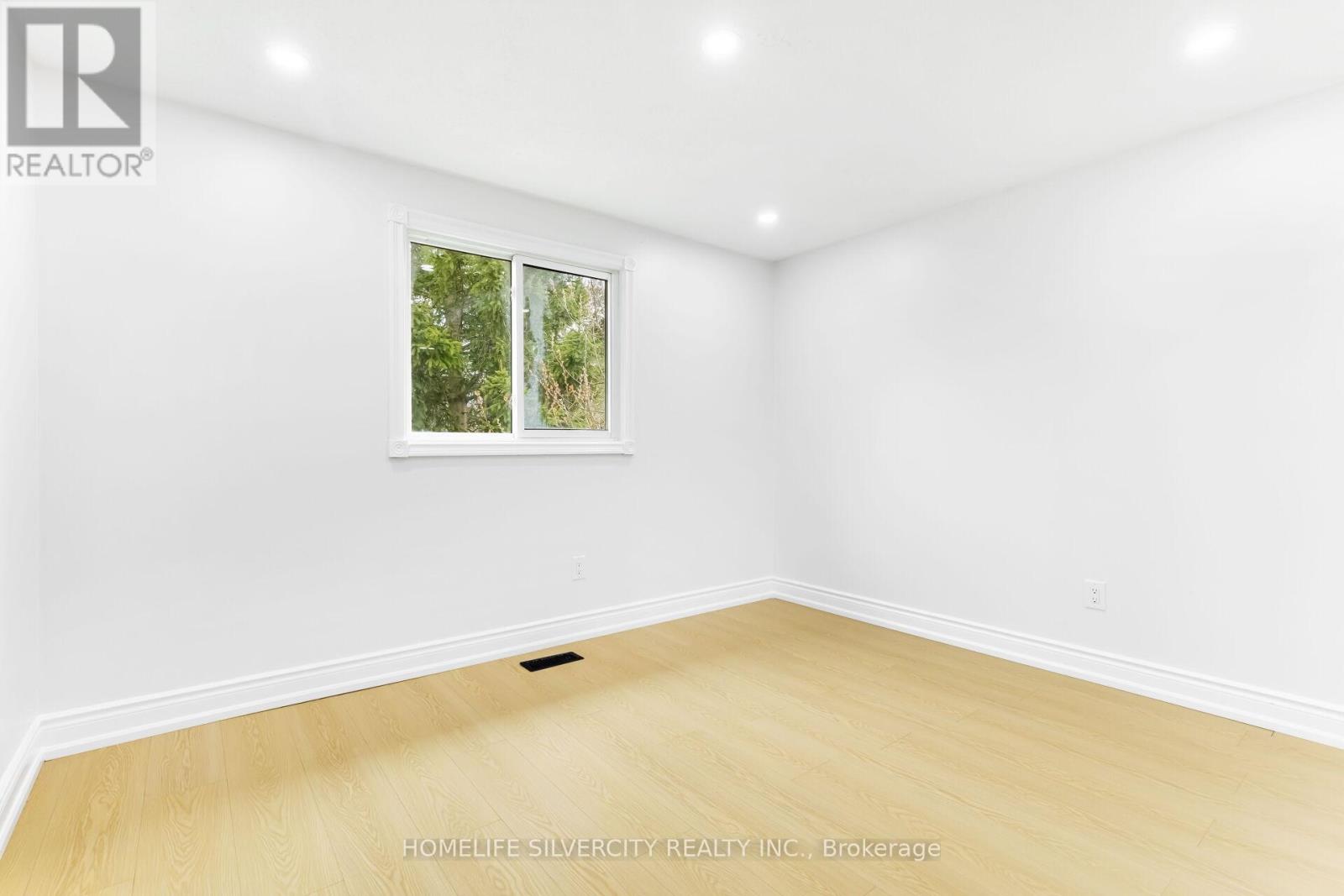 Photo 28 of 26 Cresswell Drive, Brampton ON