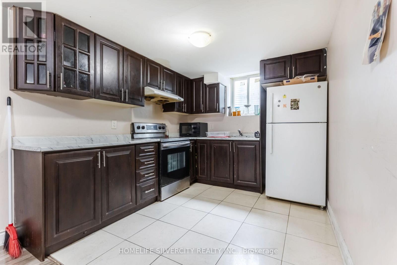 Photo 41 of 26 Cresswell Drive, Brampton ON
