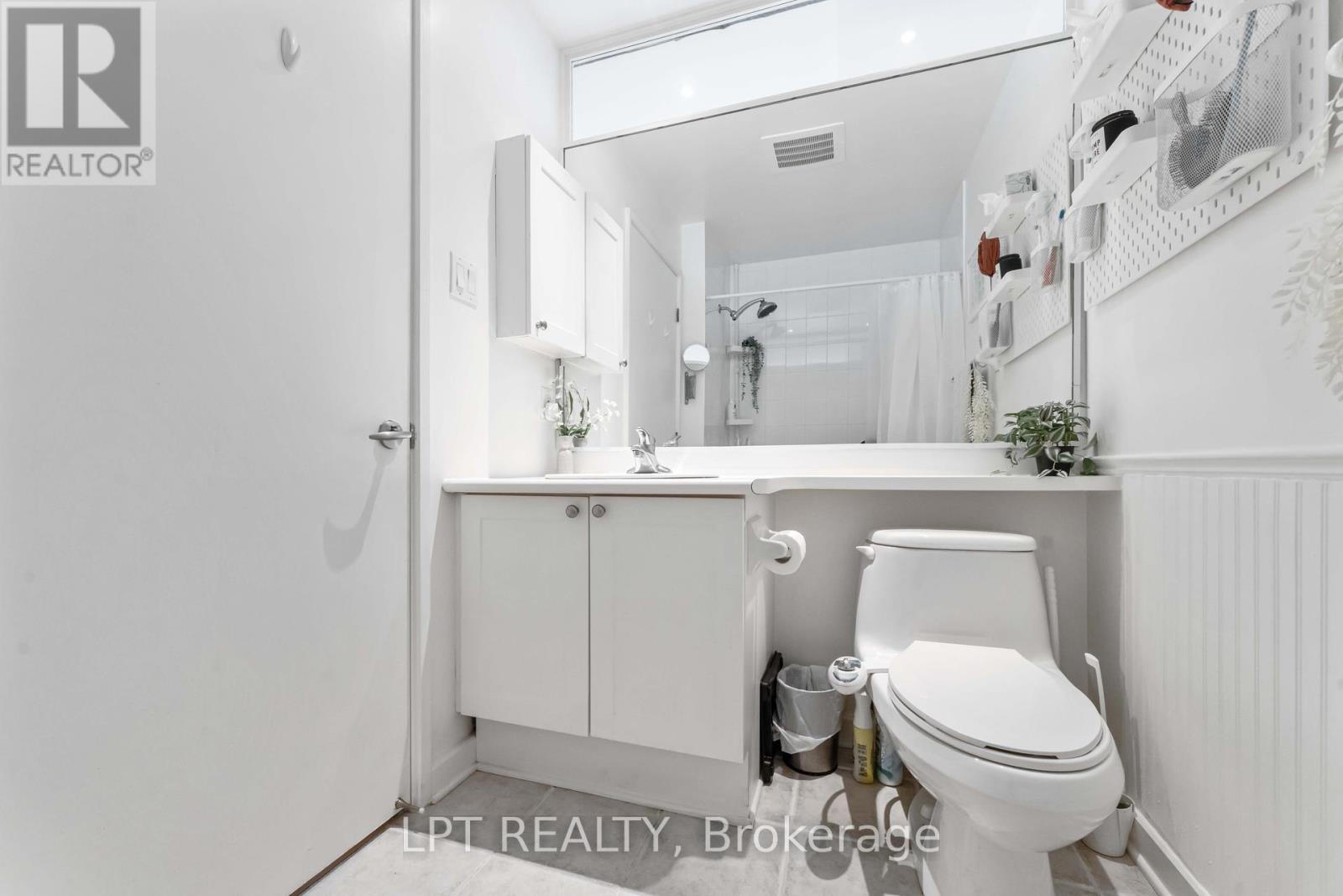 Photo 17 of 206 150 Caroline Avenue, Ottawa ON