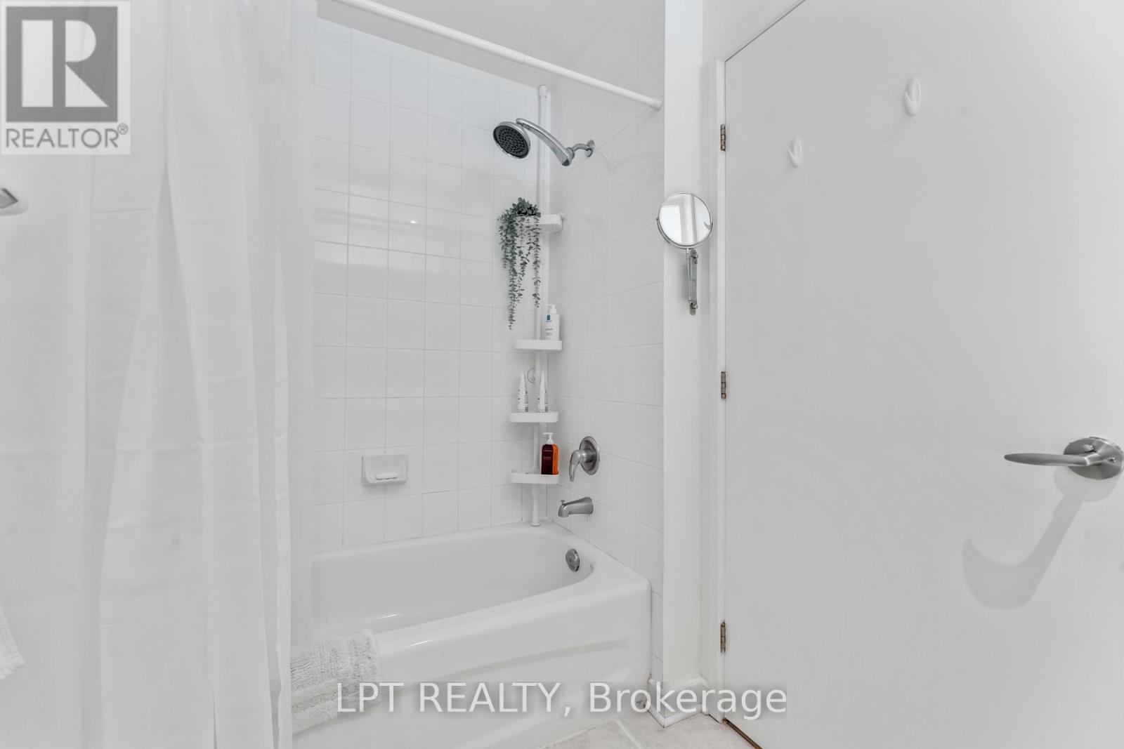 Photo 27 of 206 150 Caroline Avenue, Ottawa ON