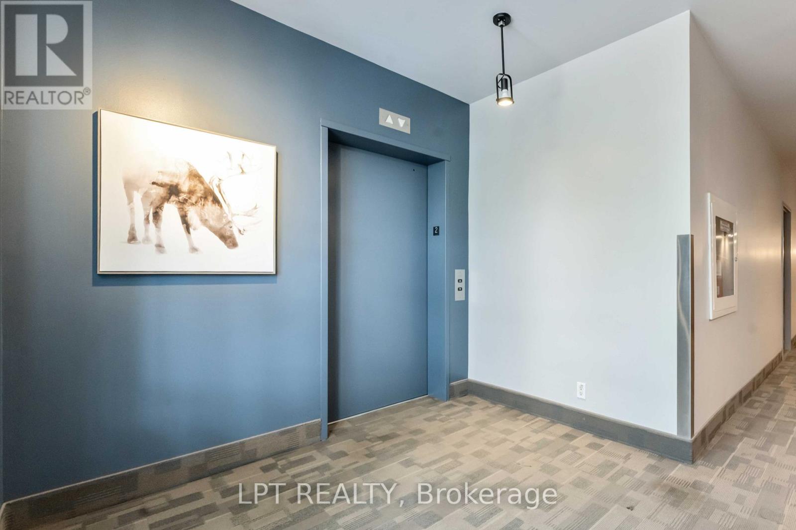 Photo 2 of 206 150 Caroline Avenue, Ottawa ON