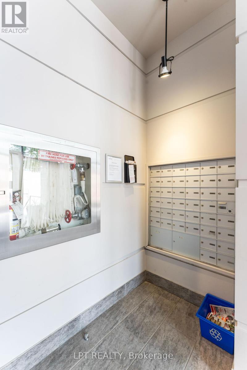 Photo 9 of 206 150 Caroline Avenue, Ottawa ON