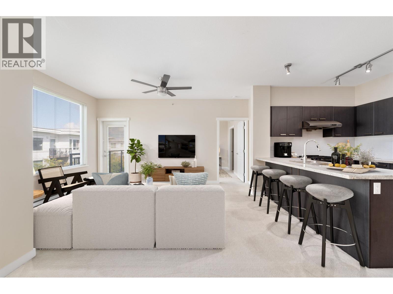 Photo 2 of 420 9399 Tomicki Avenue, Richmond BC