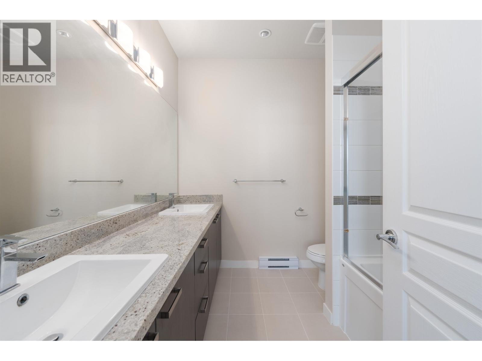 Photo 7 of 420 9399 Tomicki Avenue, Richmond BC