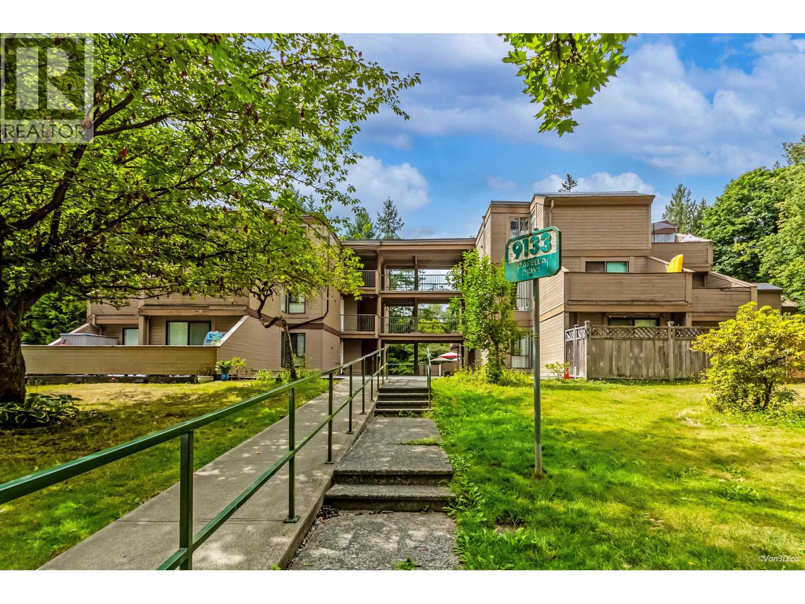Photo 14 of 204 9133 Capella Drive, Burnaby BC