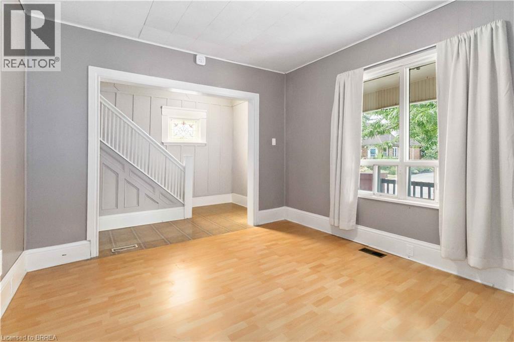Photo 30 of 160 Catharine Avenue, Brantford ON