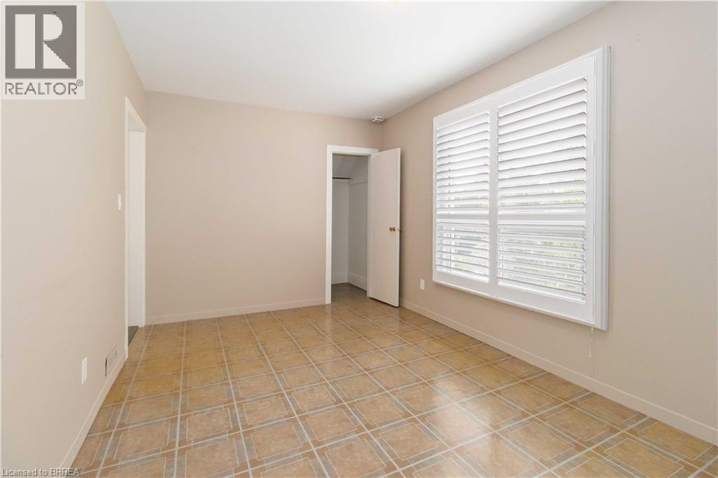Photo 10 of 160 Catharine Avenue, Brantford ON