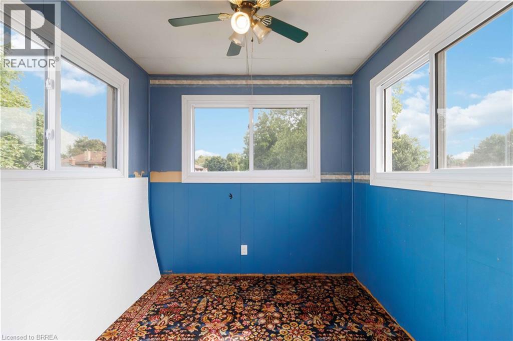 Photo 21 of 160 Catharine Avenue, Brantford ON