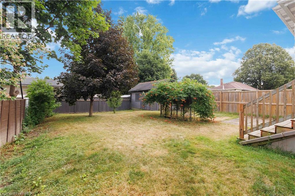 Photo 13 of 160 Catharine Avenue, Brantford ON