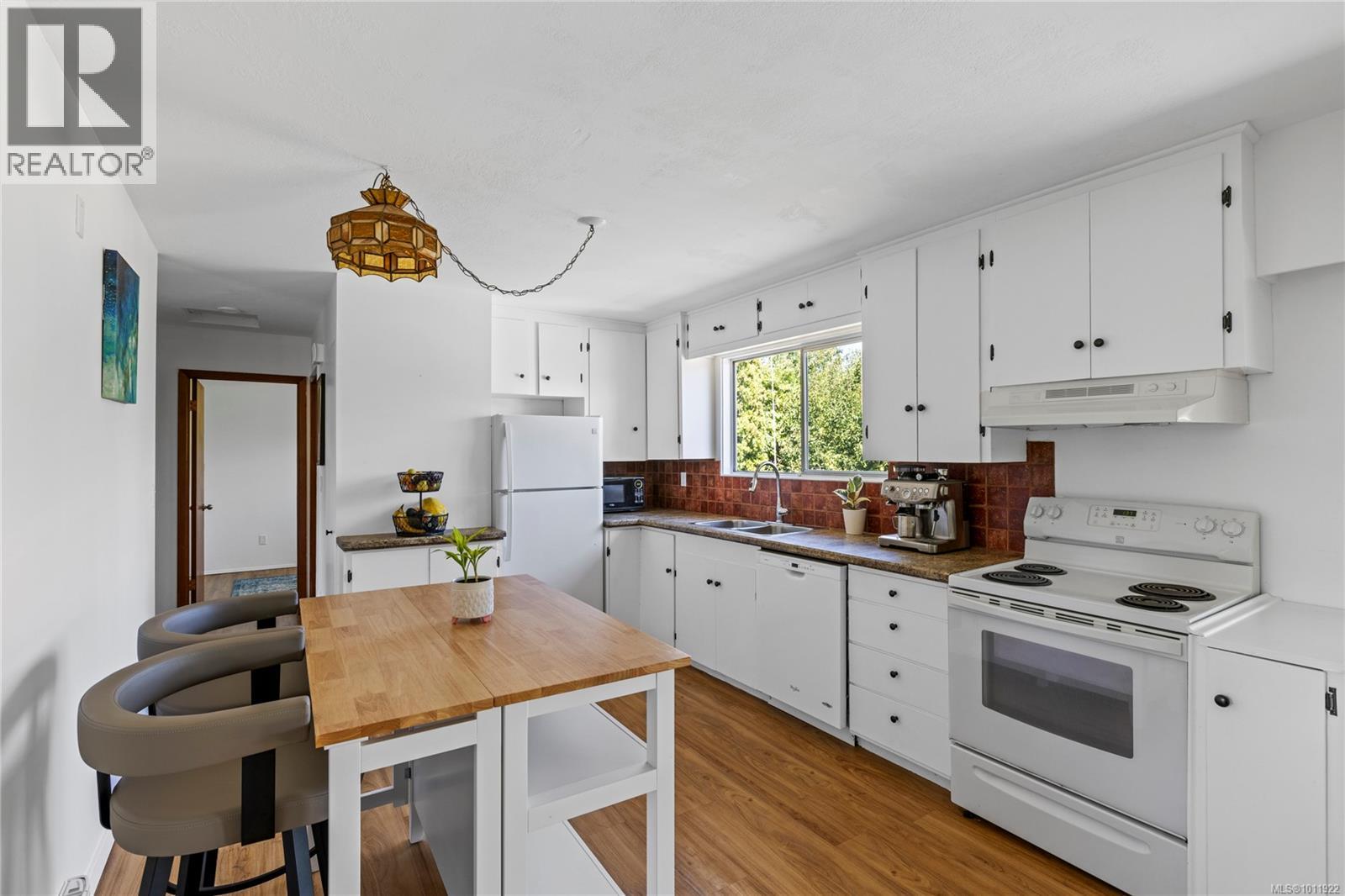 Photo 24 of 382 Willow St, Parksville BC