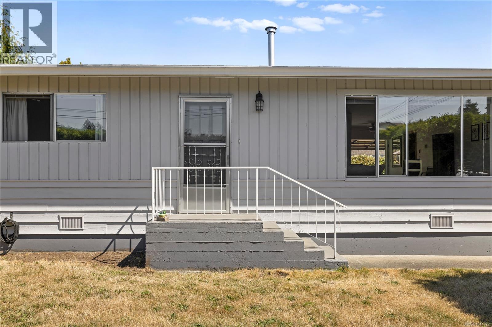 Photo 32 of 382 Willow St, Parksville BC