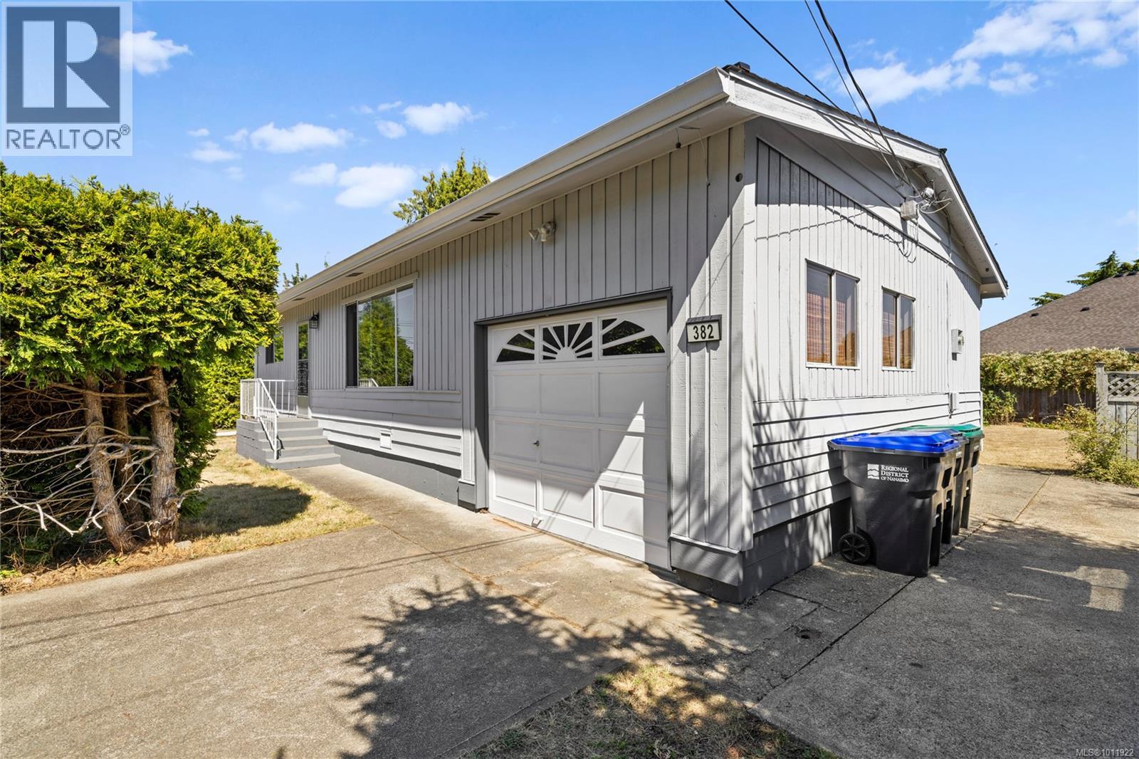 Photo 35 of 382 Willow St, Parksville BC