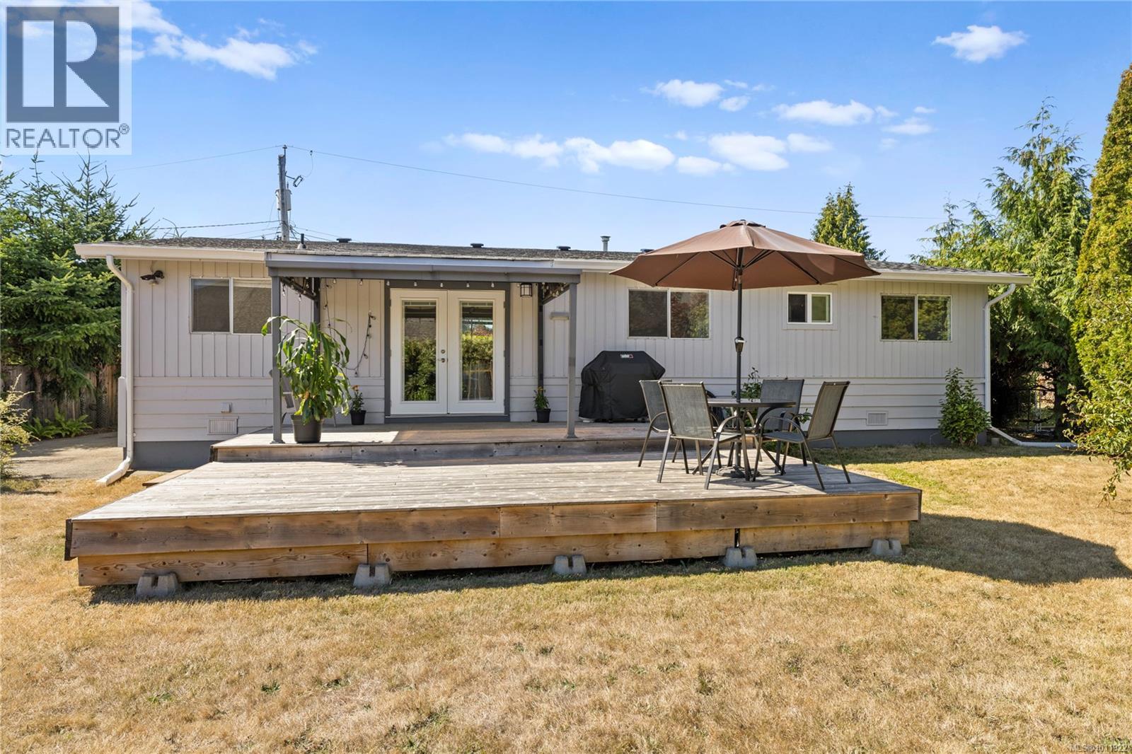 Photo 38 of 382 Willow St, Parksville BC