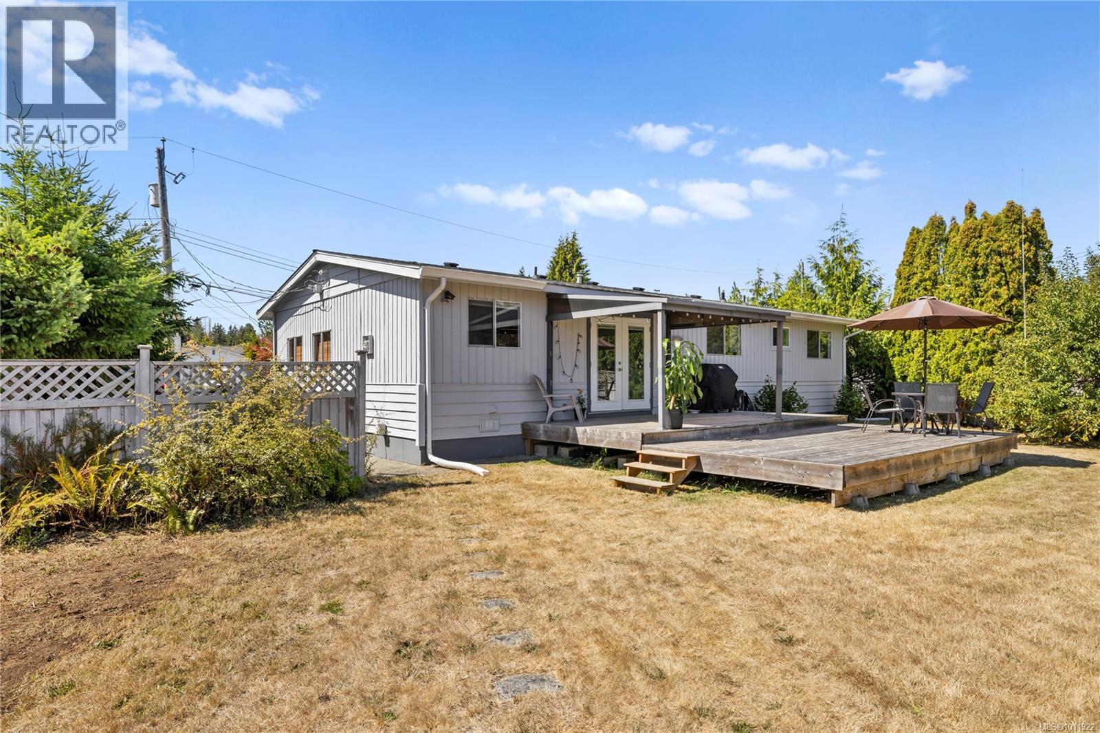 Photo 39 of 382 Willow St, Parksville BC