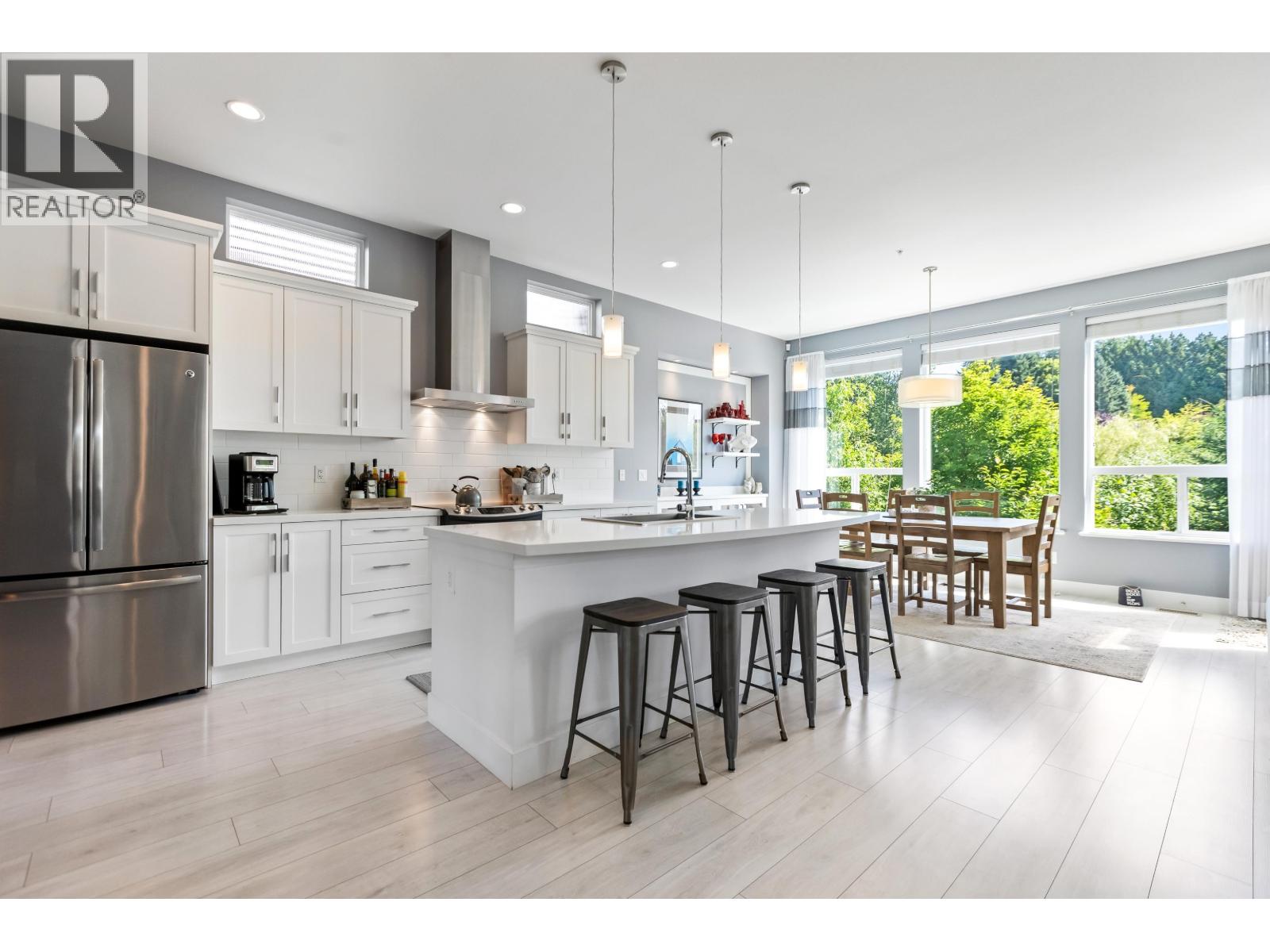 Photo 10 of 10302 Wynnyk Way, Maple Ridge BC