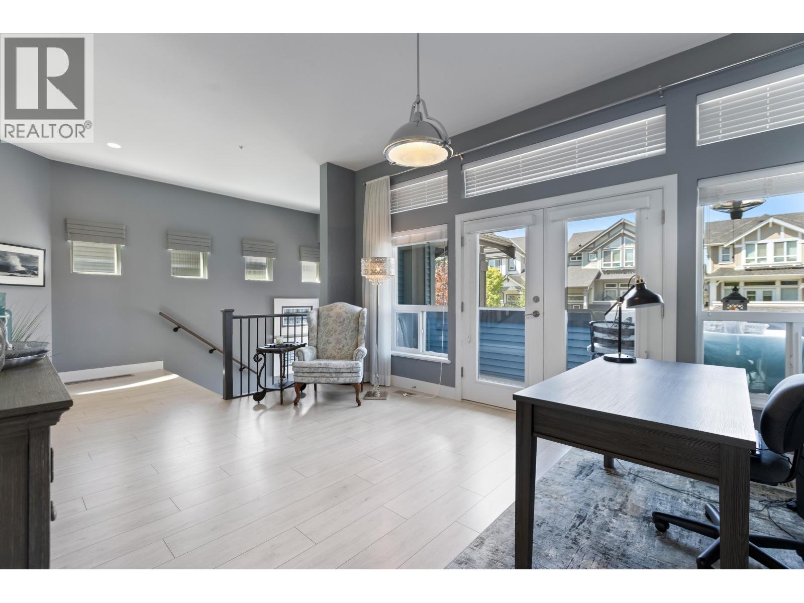 Photo 6 of 10302 Wynnyk Way, Maple Ridge BC