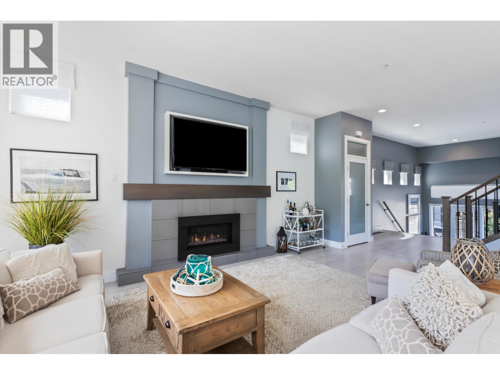 Photo 15 of 10302 Wynnyk Way, Maple Ridge BC