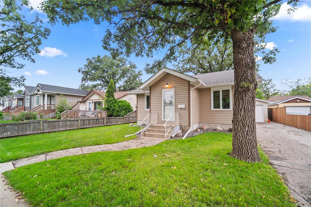 Photo 17 of 31 Fermor Avenue, Winnipeg MB