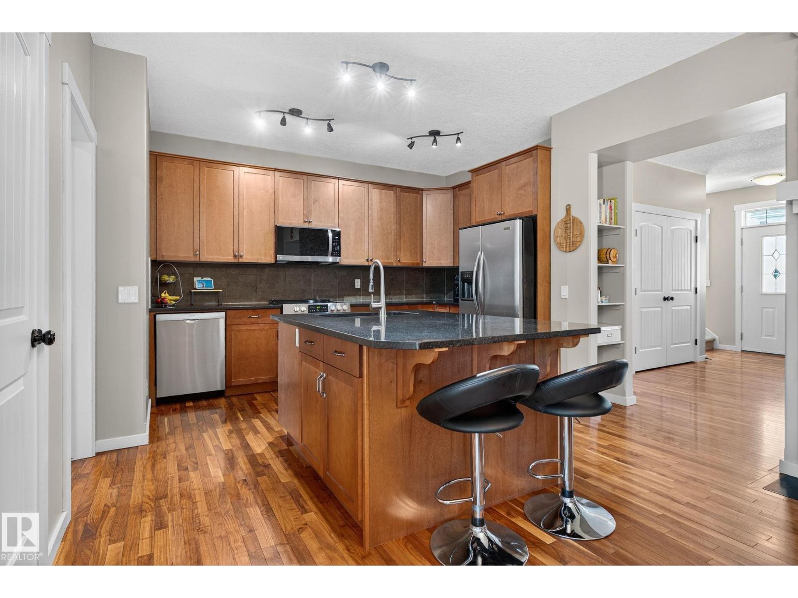 Photo 13 of 1210 Colonel Stone Av Nw, Edmonton AB