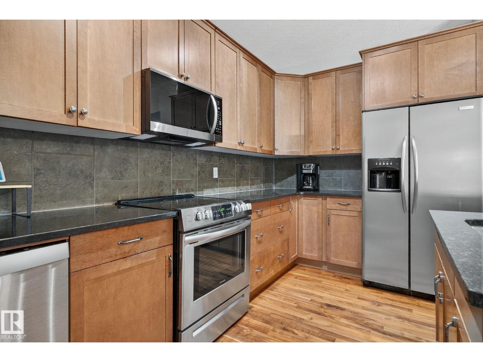 Photo 15 of 1210 Colonel Stone Av Nw, Edmonton AB