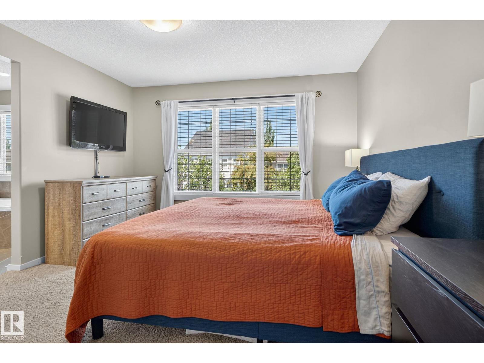 Photo 25 of 1210 Colonel Stone Av Nw, Edmonton AB