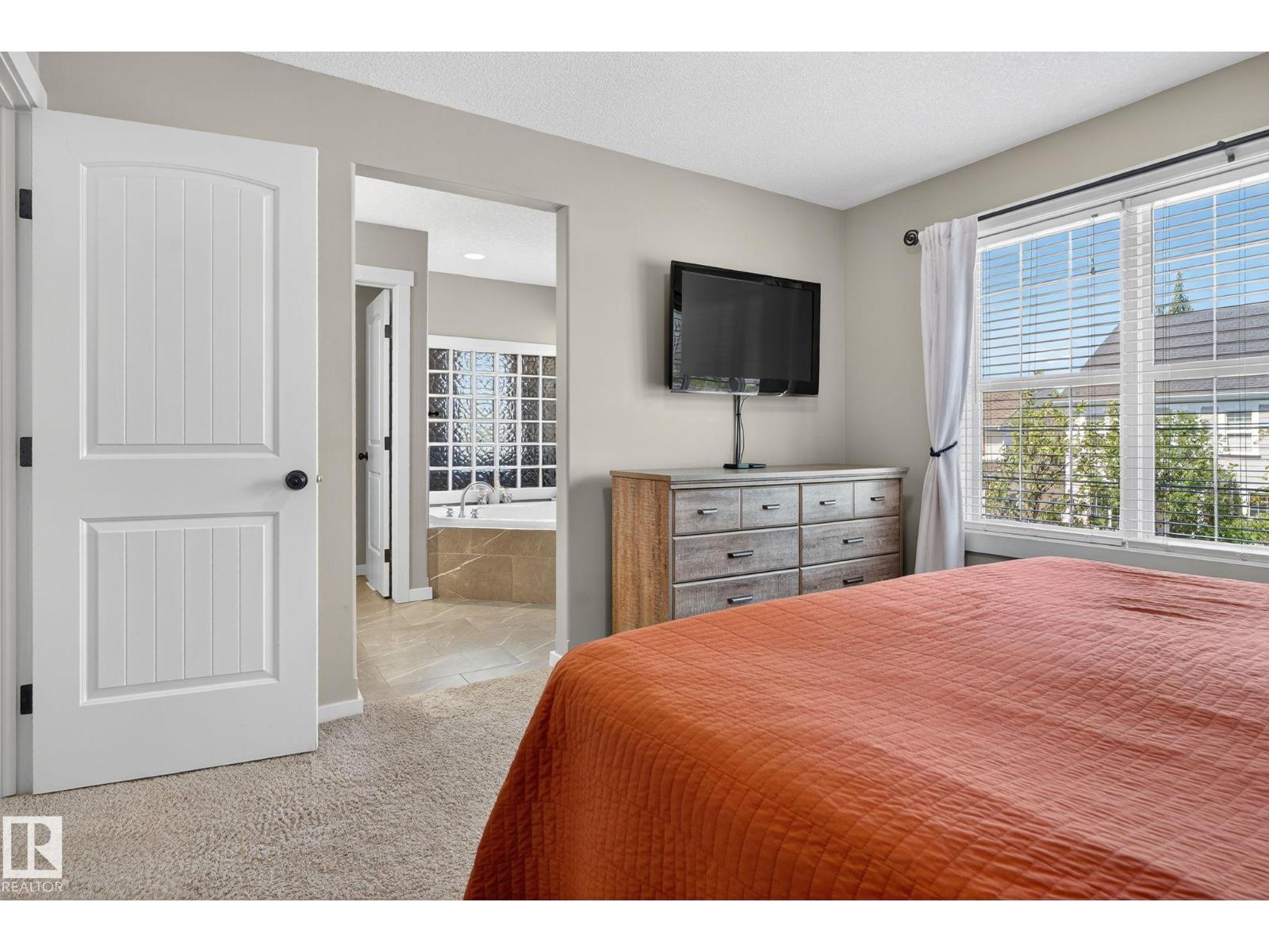 Photo 27 of 1210 Colonel Stone Av Nw, Edmonton AB