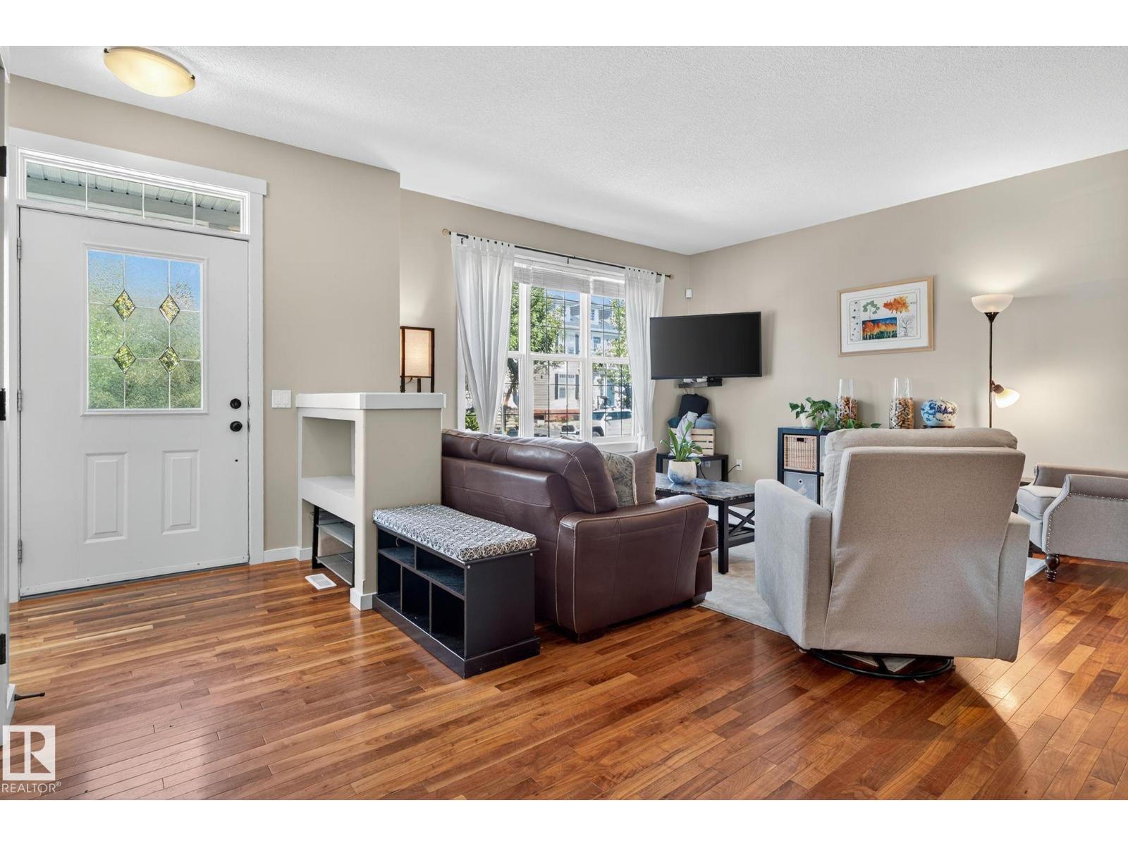Photo 3 of 1210 Colonel Stone Av Nw, Edmonton AB