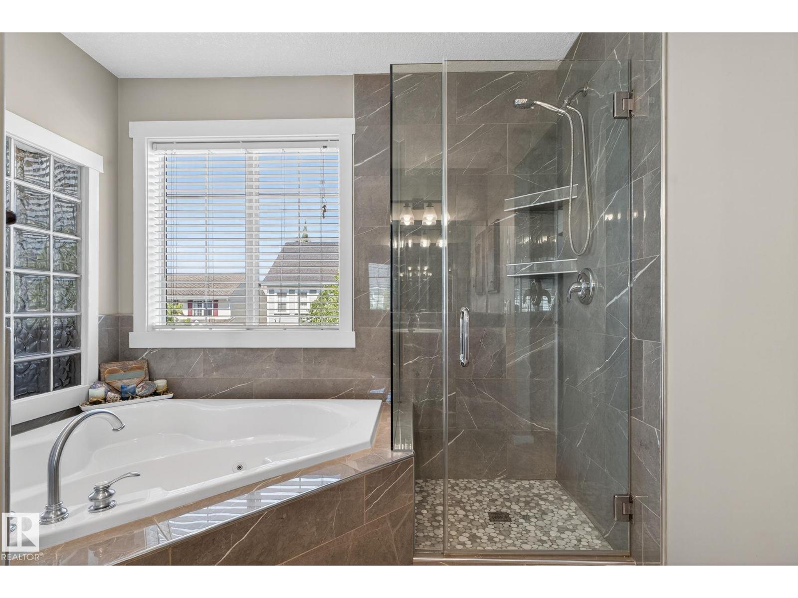 Photo 31 of 1210 Colonel Stone Av Nw, Edmonton AB