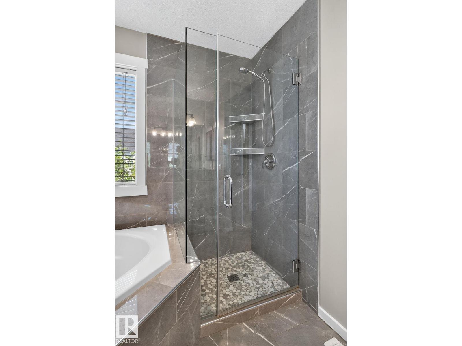 Photo 32 of 1210 Colonel Stone Av Nw, Edmonton AB