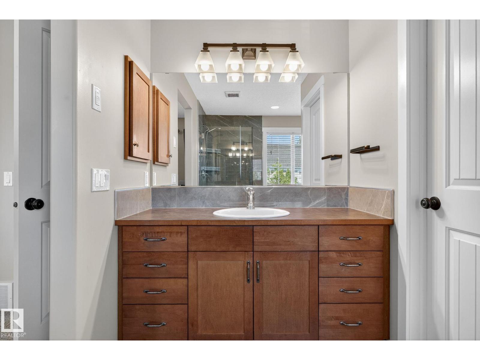Photo 33 of 1210 Colonel Stone Av Nw, Edmonton AB
