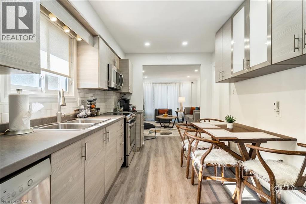 Photo 11 of 1015 Garth Street Unit 1, Hamilton ON