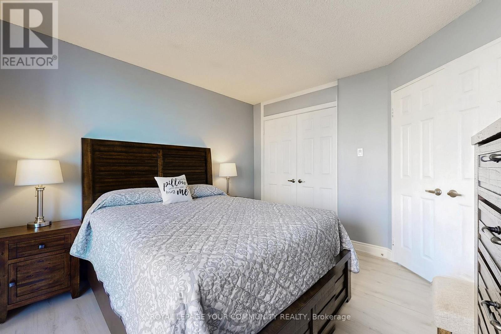 Photo 18 of 603 50 Kingsbridge Garden Circle, Mississauga ON