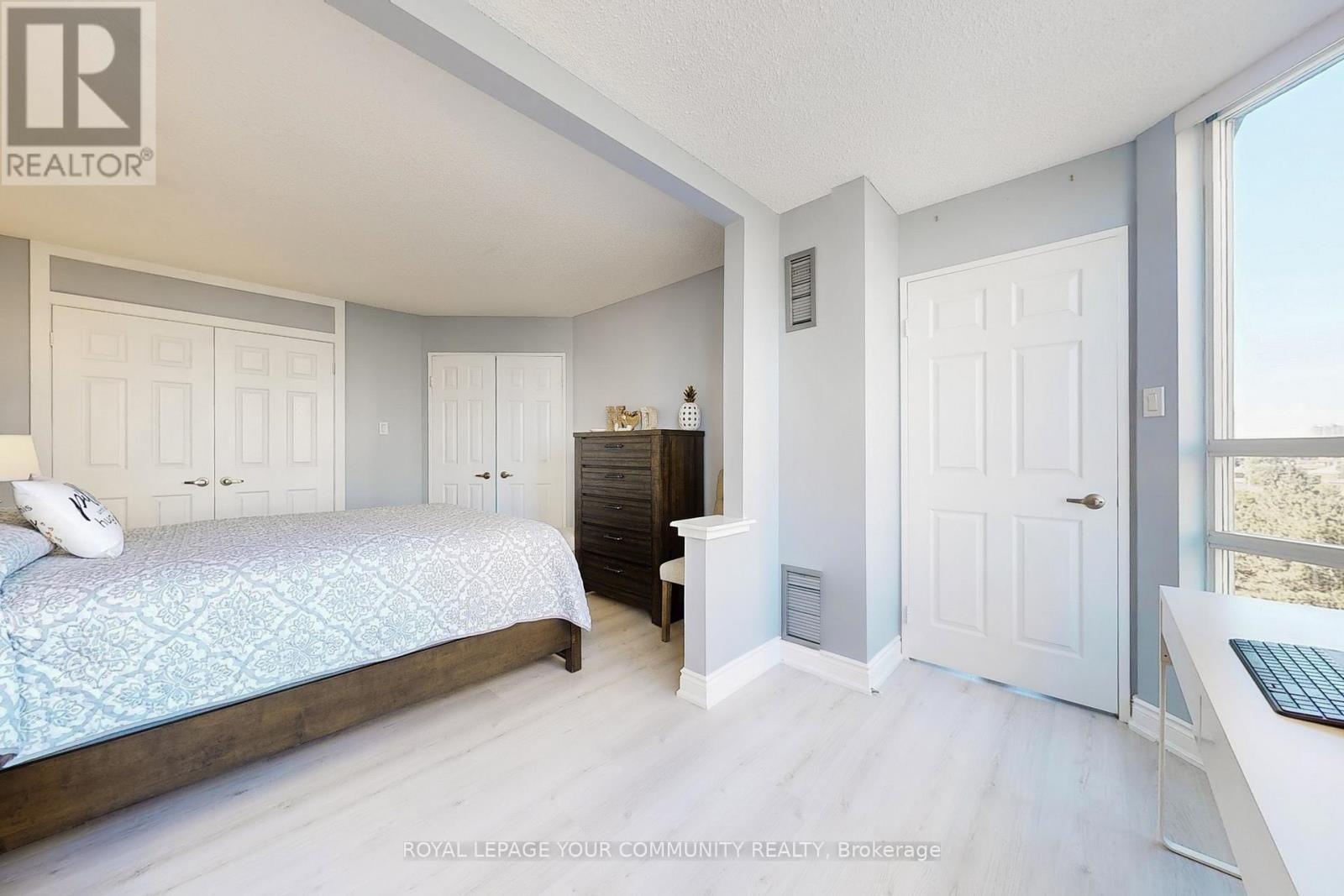 Photo 20 of 603 50 Kingsbridge Garden Circle, Mississauga ON