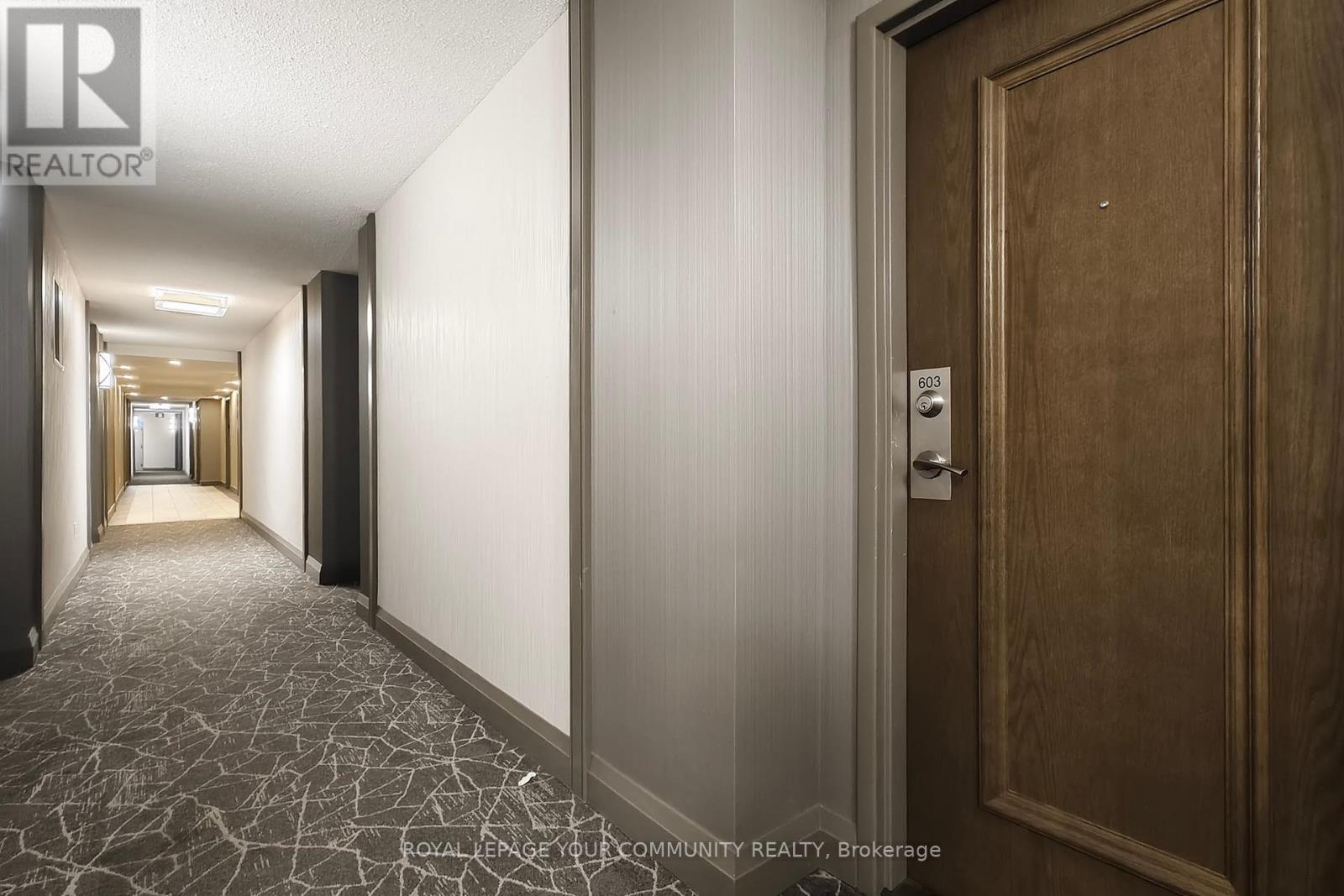 Photo 4 of 603 50 Kingsbridge Garden Circle, Mississauga ON