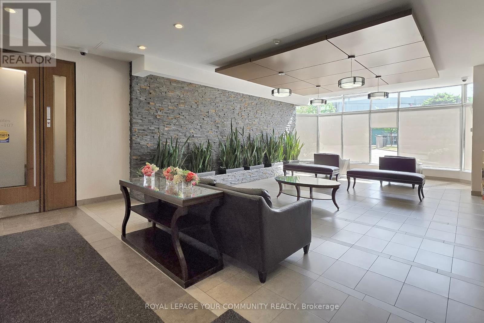 Photo 6 of 603 50 Kingsbridge Garden Circle, Mississauga ON