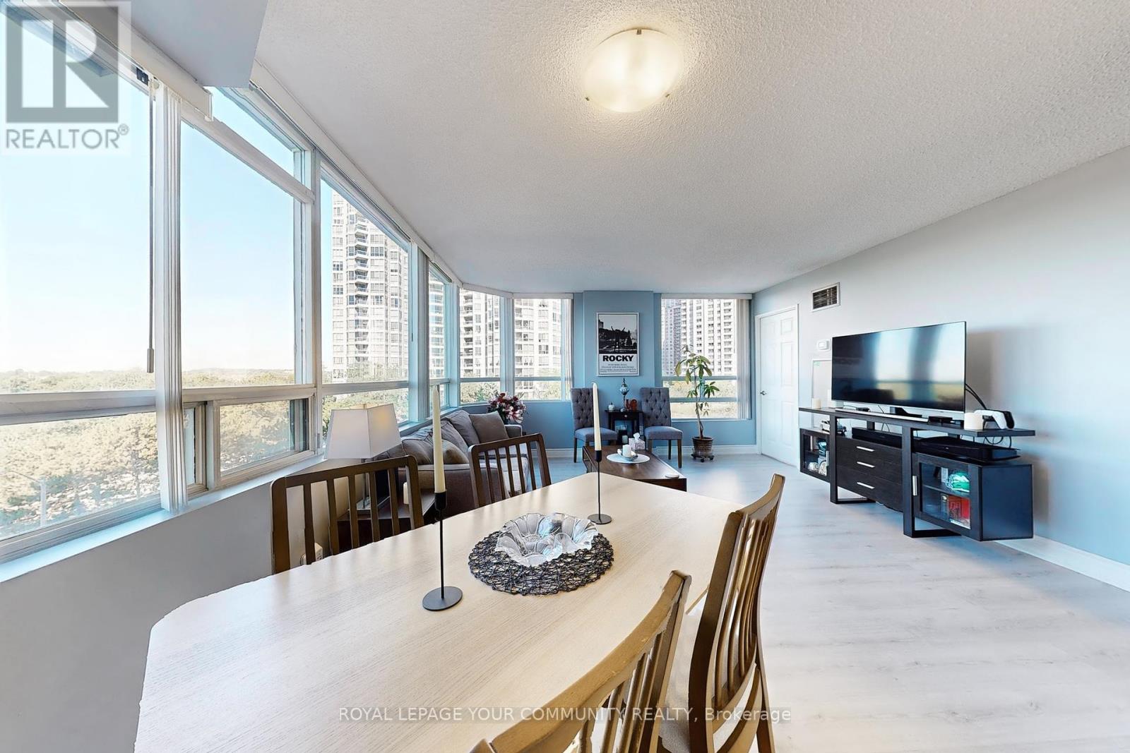 Photo 34 of 603 50 Kingsbridge Garden Circle, Mississauga ON