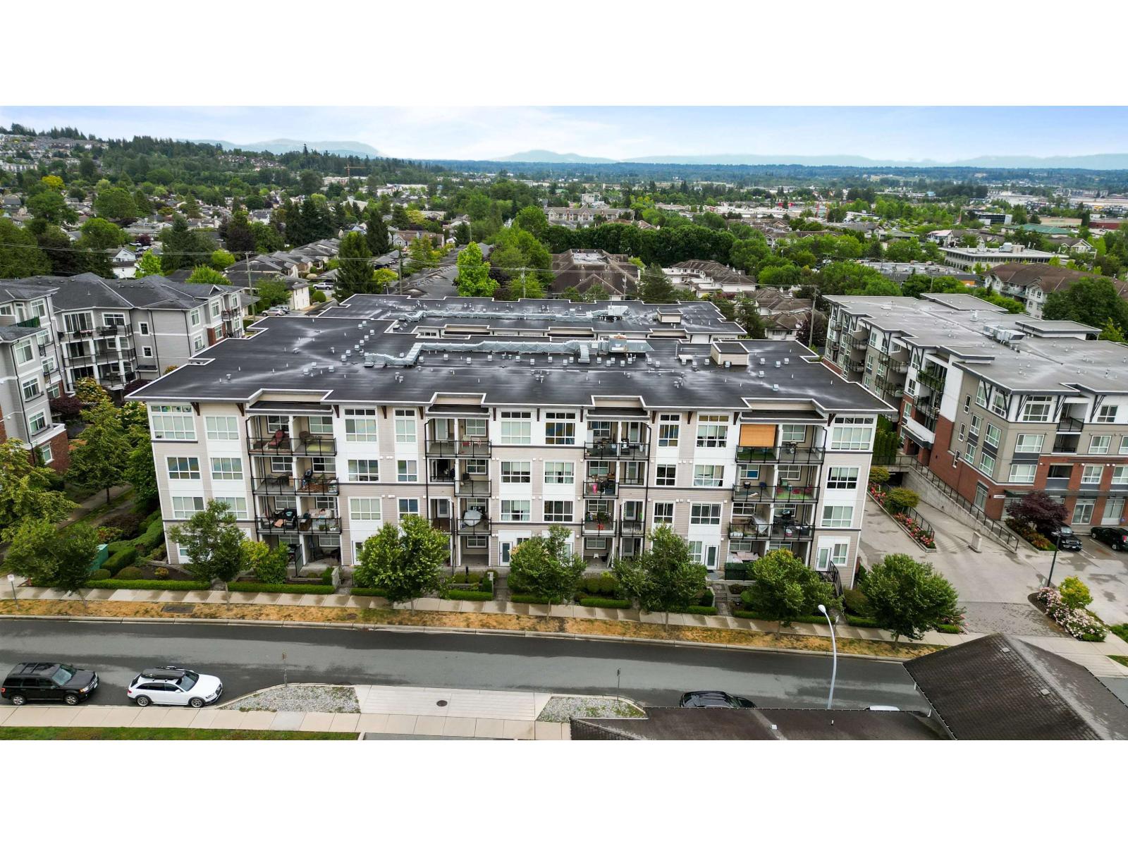 Photo 25 of 108 6468 195 A Street, Surrey BC