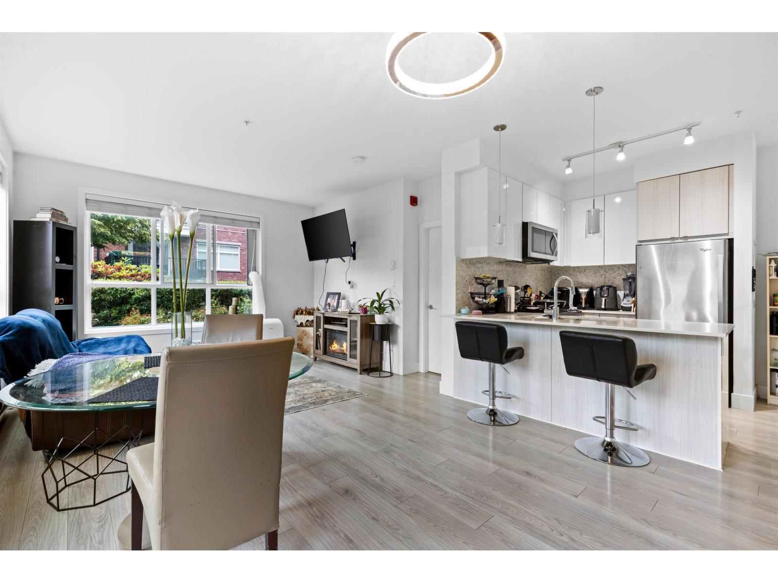 Photo 14 of 108 6468 195 A Street, Surrey BC