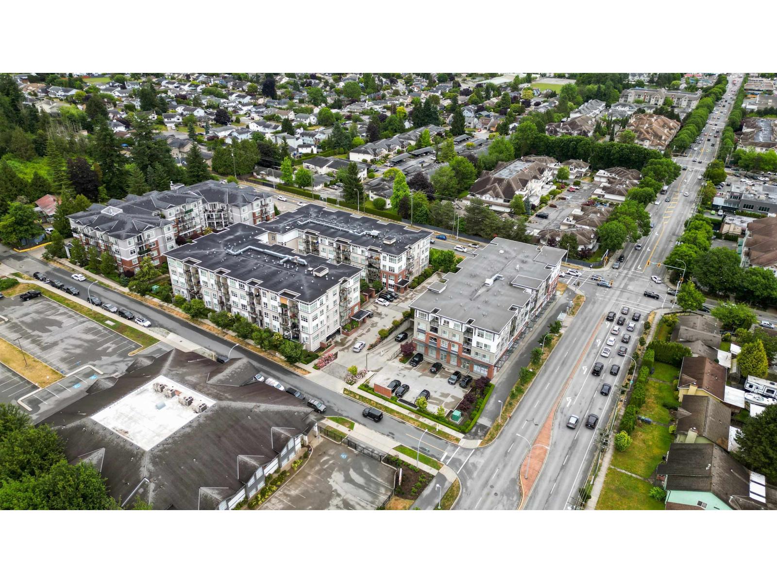 Photo 30 of 108 6468 195 A Street, Surrey BC