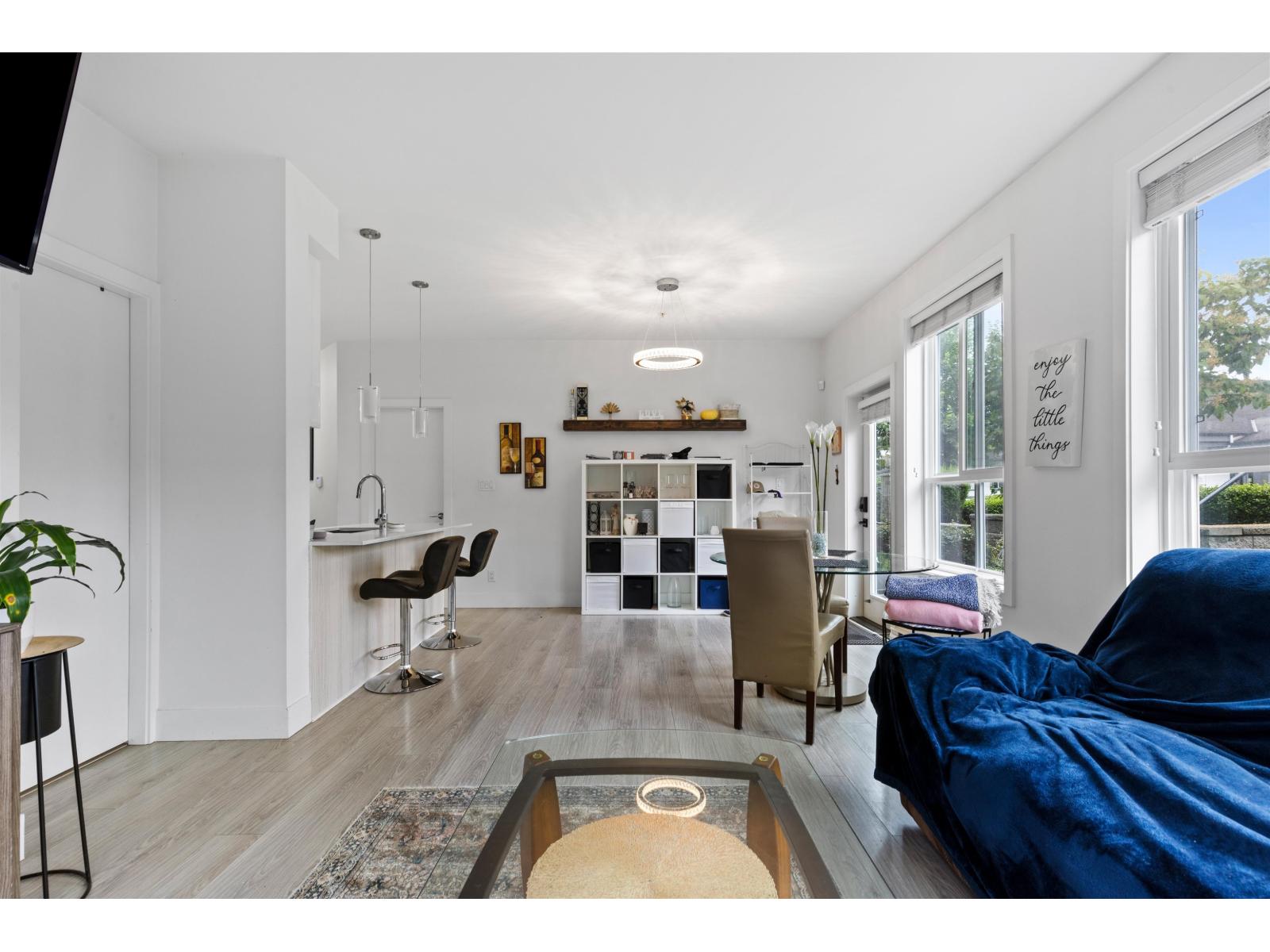 Photo 9 of 108 6468 195 A Street, Surrey BC